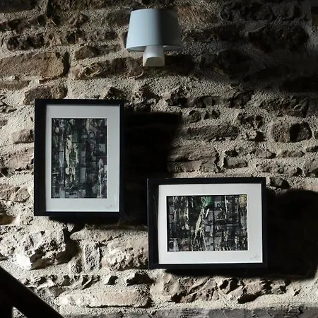 Unduesina אכסניה