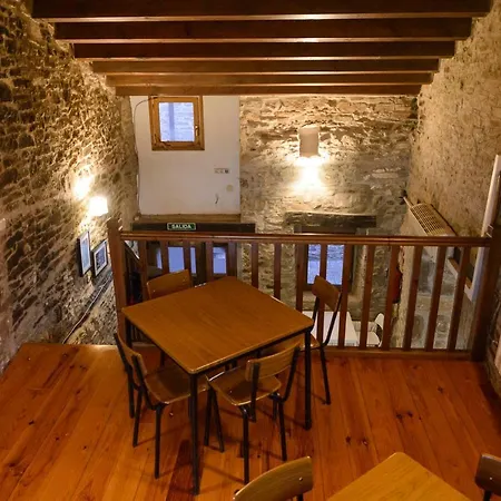 Unduesina אכסניה Undues de Lerda